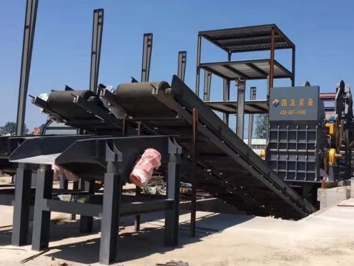 如何避免<a href='http://www.byrrr.cn/psxl/4.html' target='_blank'><span>廢鋼破碎機(jī)</span></a>廢料造成的傷害