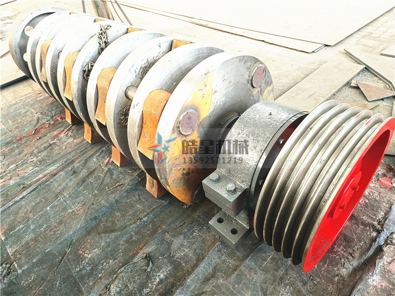 <a href='http://www.byrrr.cn/psxl/4.html' target='_blank'><span>廢鋼破碎機(jī)</span></a>廠家<a href='http://www.byrrr.cn/scxc/1572.html' target='_blank'><span>錘頭</span></a>結(jié)構(gòu)生產(chǎn)現(xiàn)場(chǎng)展示