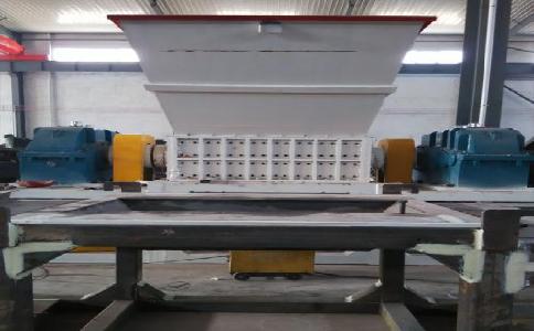 哪些因素決定著<a href='http://www.byrrr.cn/ssxl/10.html' target='_blank'><span>金屬撕碎機(jī)</span></a>的價(jià)格